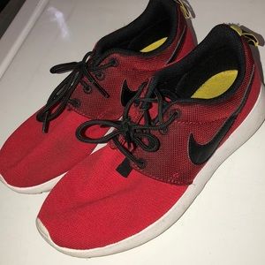 Roshe run Nike shoes